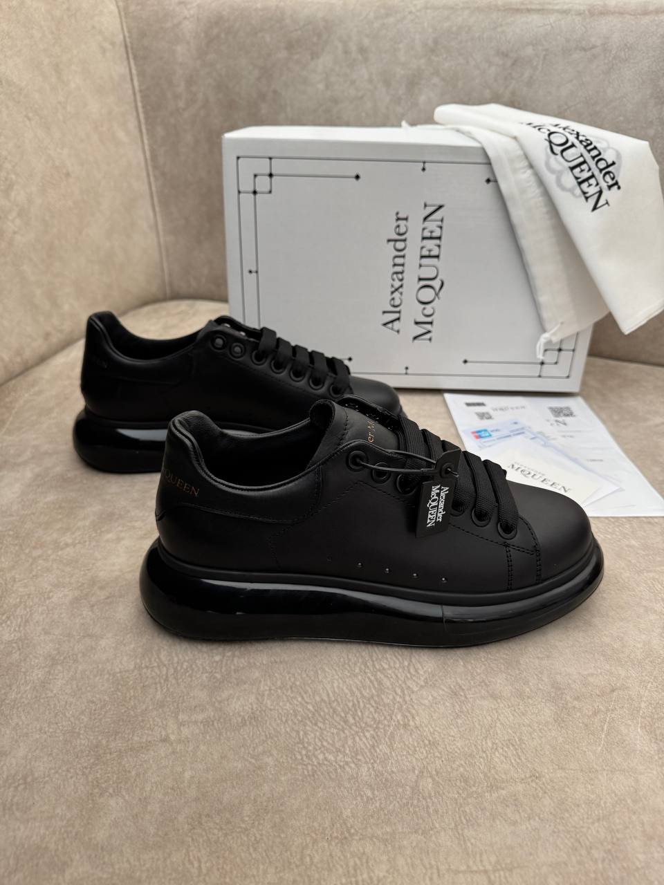 Alexander McQueen Sneaker Gel-Soled Black